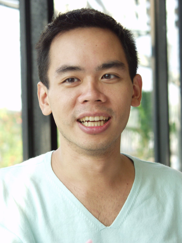 台中20號倉庫藝術特區藝術村2006-2009年橘園經營時期咖啡館藝廊聊天表情系列攝影邀請聊天表情20061007攝影照片155