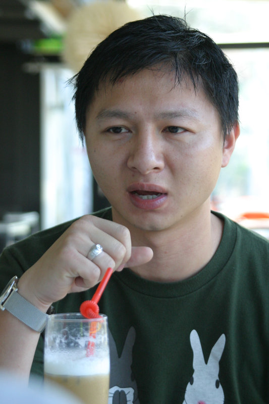 台中20號倉庫藝術特區藝術村2006-2009年橘園經營時期咖啡館藝廊聊天表情系列攝影邀請聊天表情20061209攝影照片146