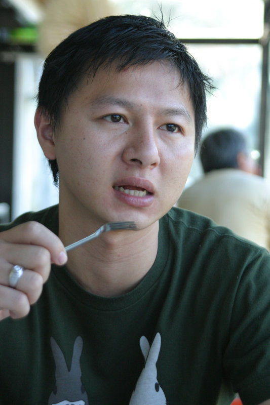 台中20號倉庫藝術特區藝術村2006-2009年橘園經營時期咖啡館藝廊聊天表情系列攝影邀請聊天表情20061209攝影照片166