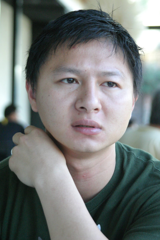 台中20號倉庫藝術特區藝術村2006-2009年橘園經營時期咖啡館藝廊聊天表情系列攝影邀請聊天表情20061209攝影照片262