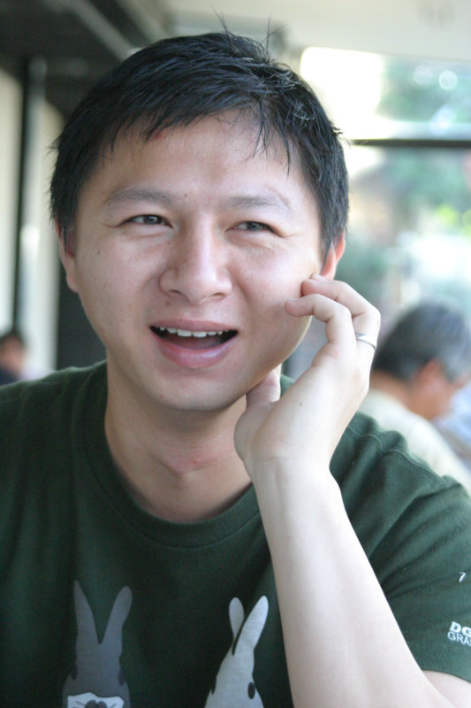 台中20號倉庫藝術特區藝術村2006-2009年橘園經營時期咖啡館藝廊聊天表情系列攝影邀請聊天表情20061209攝影照片274