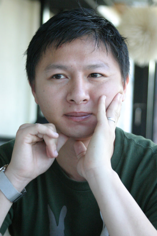 台中20號倉庫藝術特區藝術村2006-2009年橘園經營時期咖啡館藝廊聊天表情系列攝影邀請聊天表情20061209攝影照片290