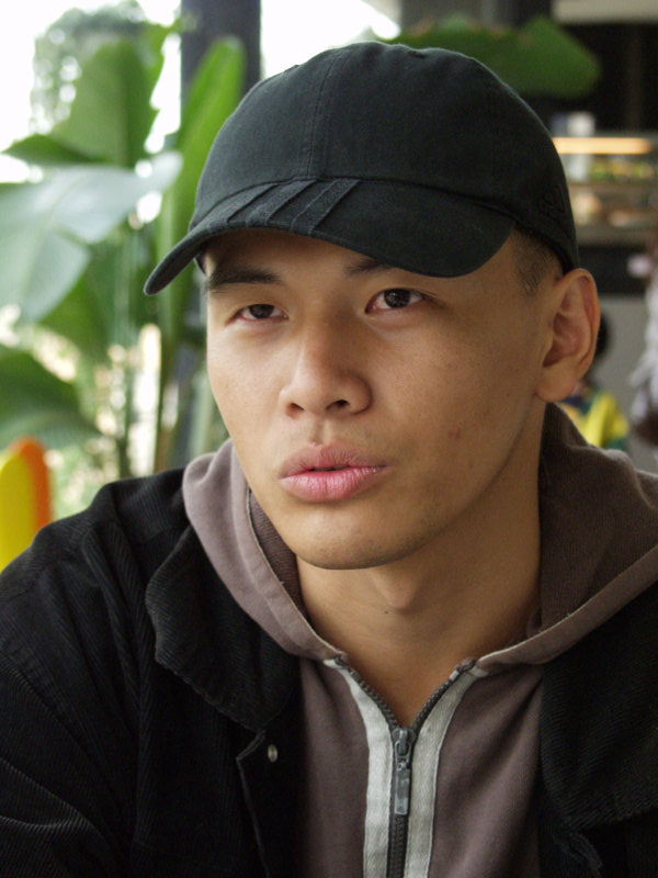 台中20號倉庫藝術特區藝術村2006-2009年橘園經營時期咖啡館藝廊聊天表情系列攝影邀請聊天表情20061210攝影照片4