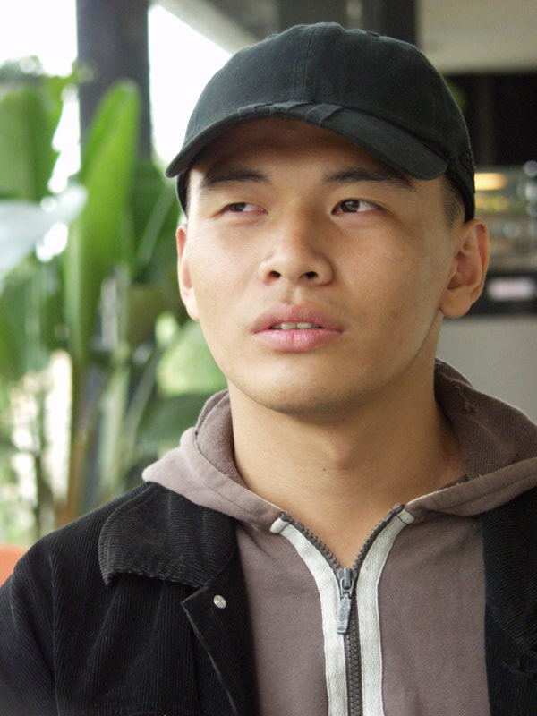 台中20號倉庫藝術特區藝術村2006-2009年橘園經營時期咖啡館藝廊聊天表情系列攝影邀請聊天表情20061210攝影照片45