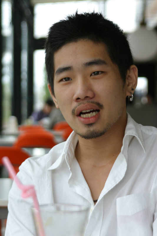 台中20號倉庫藝術特區藝術村2006-2009年橘園經營時期咖啡館藝廊聊天表情系列攝影邀請聊天表情20070311攝影照片58