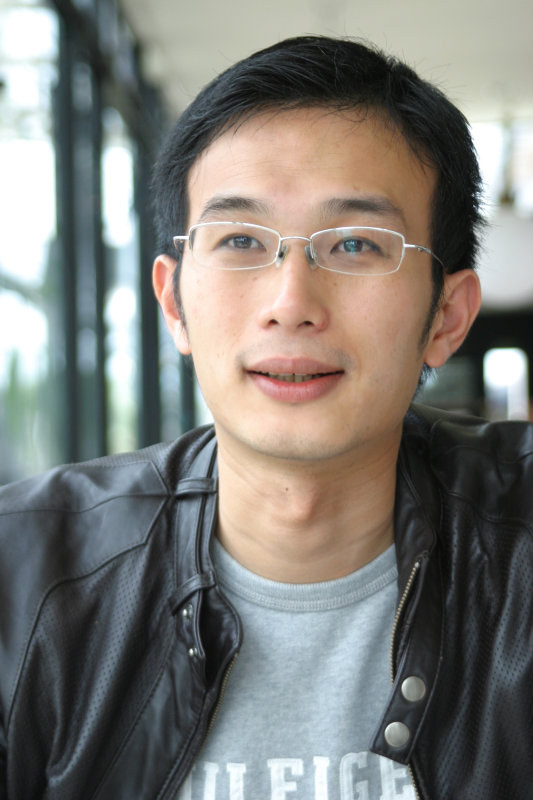 台中20號倉庫藝術特區藝術村2006-2009年橘園經營時期咖啡館藝廊聊天表情系列攝影邀請聊天表情20070311攝影照片117