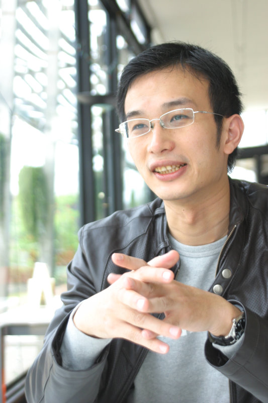 台中20號倉庫藝術特區藝術村2006-2009年橘園經營時期咖啡館藝廊聊天表情系列攝影邀請聊天表情20070311攝影照片121