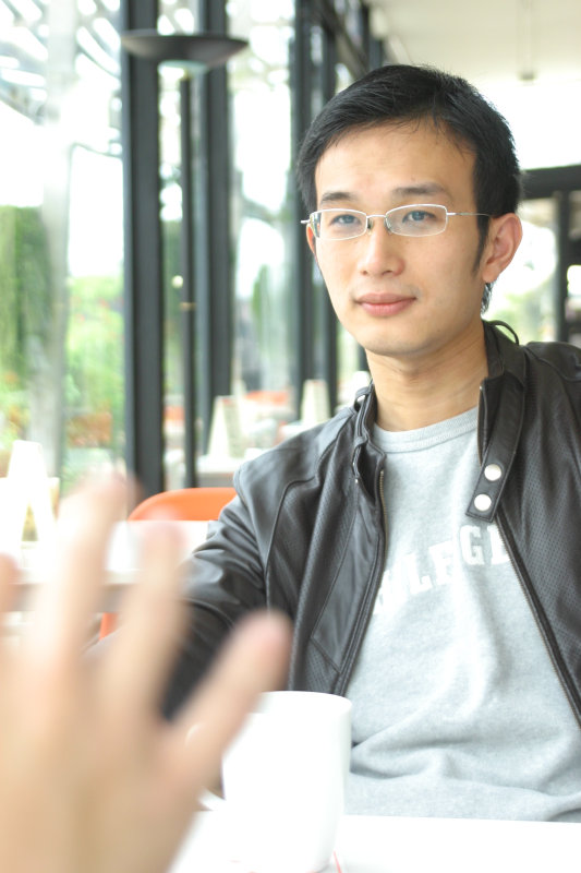 台中20號倉庫藝術特區藝術村2006-2009年橘園經營時期咖啡館藝廊聊天表情系列攝影邀請聊天表情20070311攝影照片124