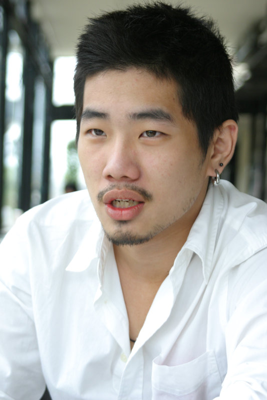 台中20號倉庫藝術特區藝術村2006-2009年橘園經營時期咖啡館藝廊聊天表情系列攝影邀請聊天表情20070311攝影照片169