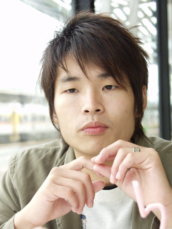 台中20號倉庫藝術特區藝術村2006-2009年橘園經營時期咖啡館藝廊聊天表情系列攝影邀請小明20060917攝影照片38