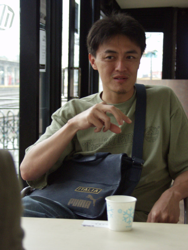 台中20號倉庫藝術特區藝術村2006年5月至8月文建會接管時期咖啡館人物篇2006-06-11攝影照片15