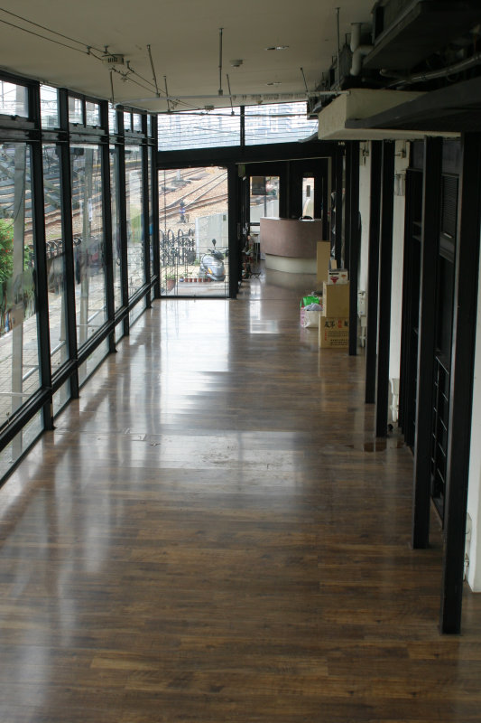 台中20號倉庫藝術特區藝術村2006年5月至8月文建會接管時期咖啡館室內佈置前攝影照片4