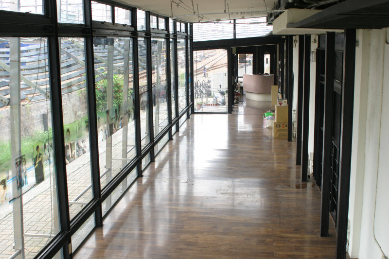 台中20號倉庫藝術特區藝術村2006年5月至8月文建會接管時期咖啡館室內佈置前攝影照片5