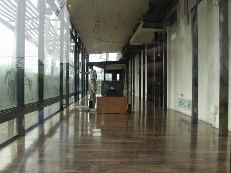台中20號倉庫藝術特區藝術村2006年5月至8月文建會接管時期咖啡館室內佈置完成攝影照片15