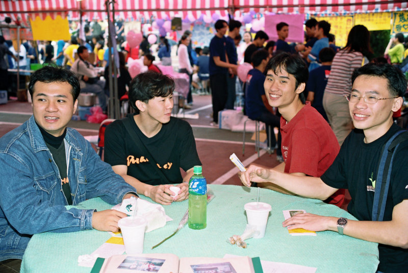 校園博覽會中國醫藥學院校慶3(1999台中體育場)攝影照片16