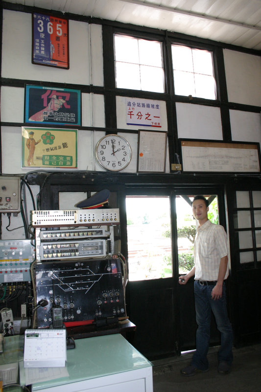 網路同學會20號倉庫藝術特區宏博追分火車站2004-06-27攝影照片27