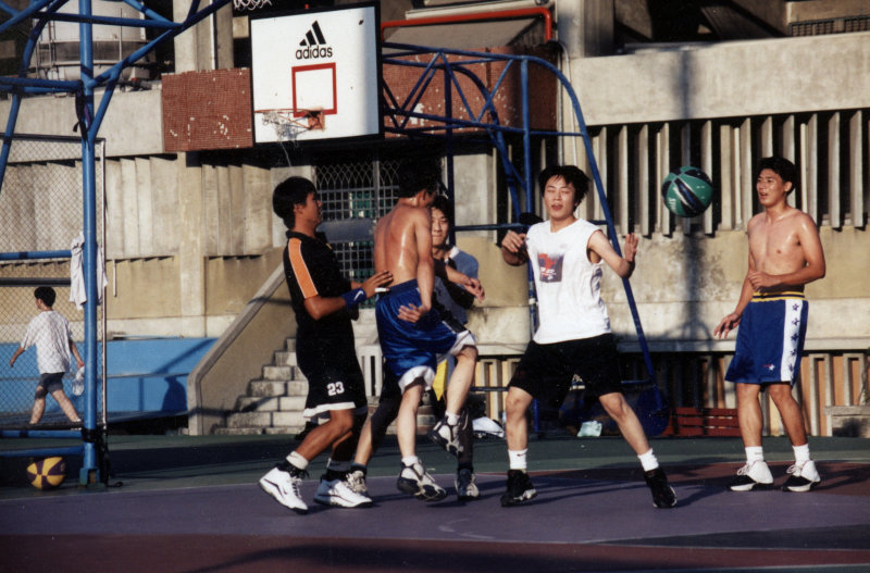 台灣體育運動大學運動攝影夏天的籃球場(台中體育場)夏天籃球場系列-2攝影照片2