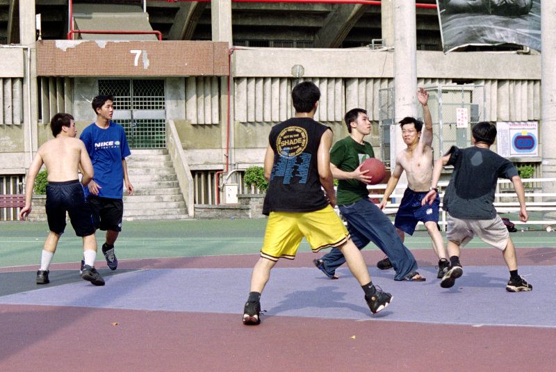 台灣體育運動大學運動攝影夏天的籃球場(台中體育場)夏天籃球場系列-3攝影照片3