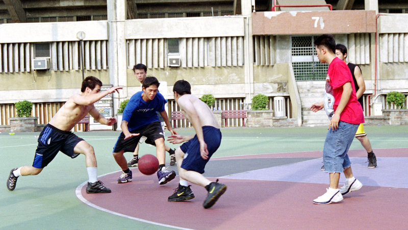 台灣體育運動大學運動攝影夏天的籃球場(台中體育場)夏天籃球場系列-3攝影照片8