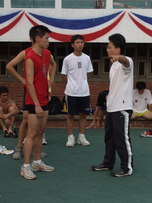 台灣體育運動大學運動攝影大豐裝訂田徑隊訓練20020818攝影照片3