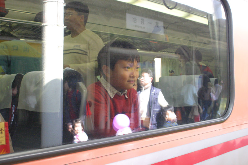 台灣鐵路旅遊攝影PP自強號攝影照片120