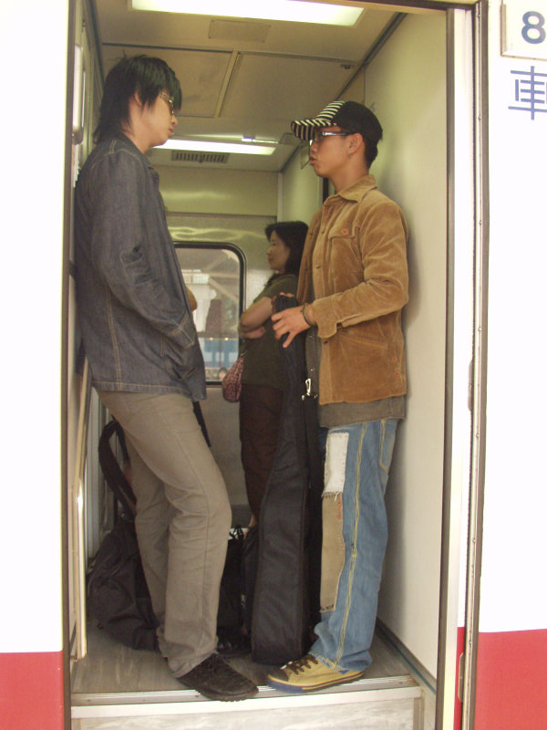 台灣鐵路旅遊攝影PP自強號攝影照片211