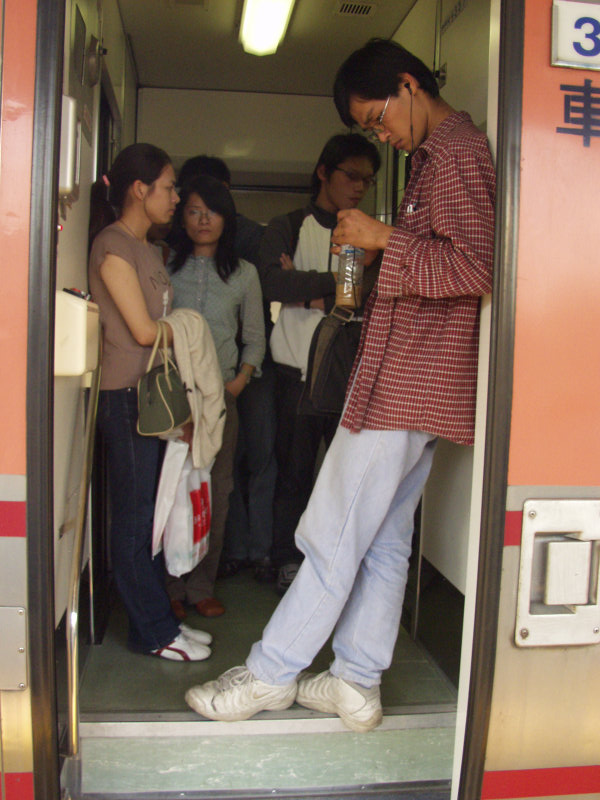 台灣鐵路旅遊攝影PP自強號攝影照片221