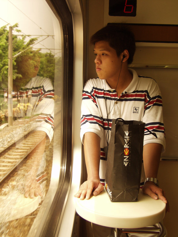 台灣鐵路旅遊攝影PP自強號餐車攝影照片26