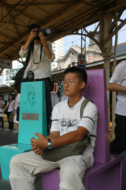 台灣鐵路旅遊攝影台中火車站2006年暑假逢甲大學迎新攝影照片1