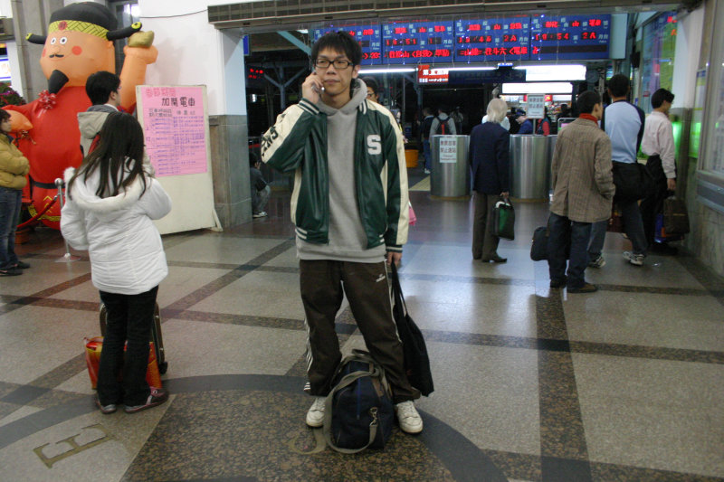 台灣鐵路旅遊攝影台中火車站前站攝影照片2