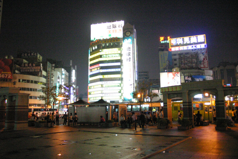 台灣鐵路旅遊攝影台中火車站前站攝影照片24