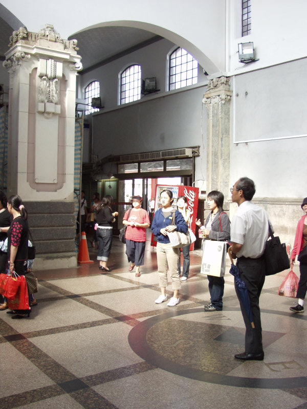 台灣鐵路旅遊攝影台中火車站前站攝影照片61