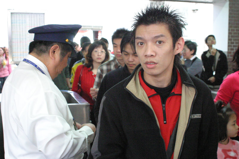 台灣鐵路旅遊攝影台中火車站剪票口2006攝影照片36
