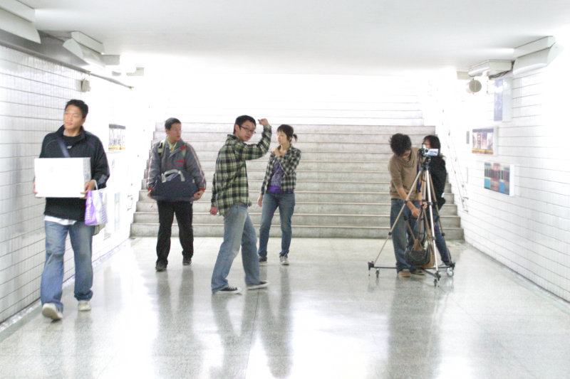 台灣鐵路旅遊攝影台中火車站地下道影片拍攝2004-12-25攝影照片7