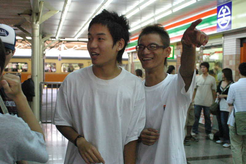 台灣鐵路旅遊攝影台中火車站大學迎新2005攝影照片4