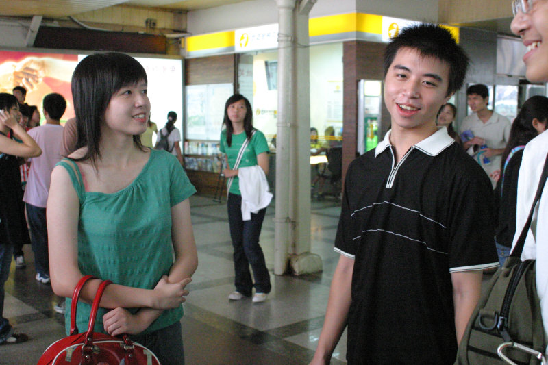 台灣鐵路旅遊攝影台中火車站大學迎新2005攝影照片32
