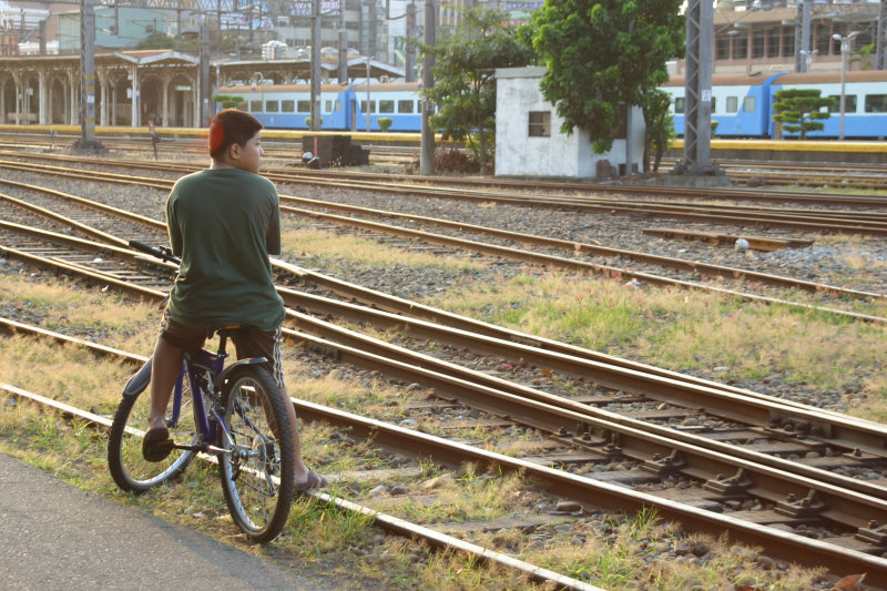 台灣鐵路旅遊攝影台中火車站後站台中機務段攝影照片4
