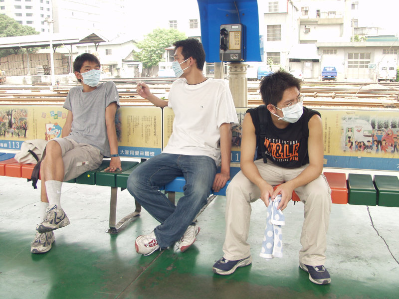 台灣鐵路旅遊攝影台中火車站月台2003年SRAS期間攝影照片6