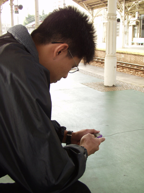 台灣鐵路旅遊攝影台中火車站月台旅客2002年攝影照片248