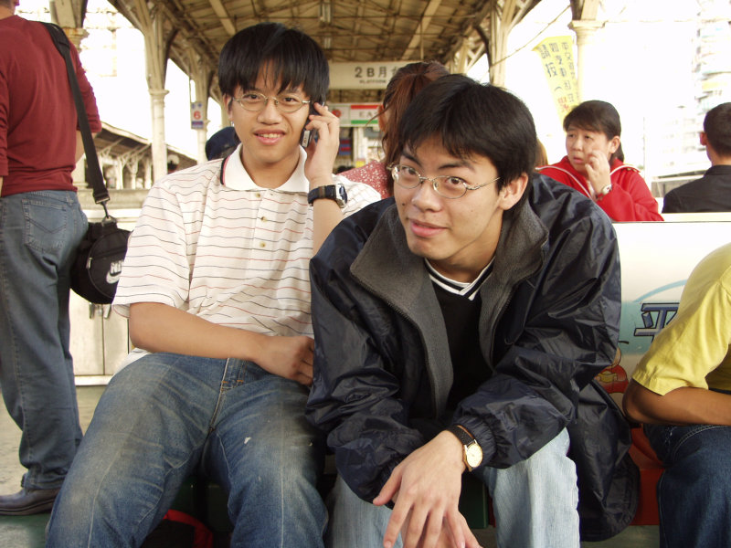 台灣鐵路旅遊攝影台中火車站月台旅客2002年攝影照片267