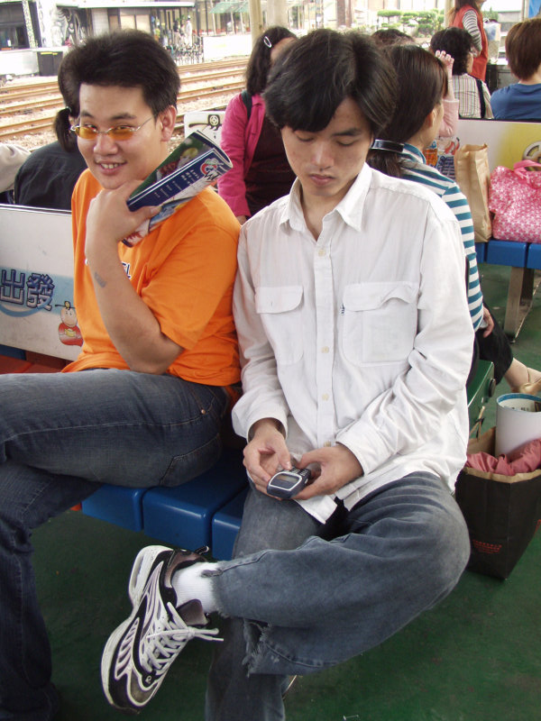 台灣鐵路旅遊攝影台中火車站月台旅客2003年攝影照片101