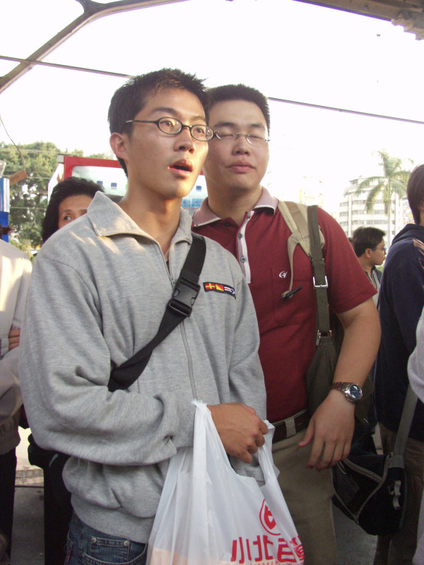 台灣鐵路旅遊攝影台中火車站月台旅客2004年攝影照片468