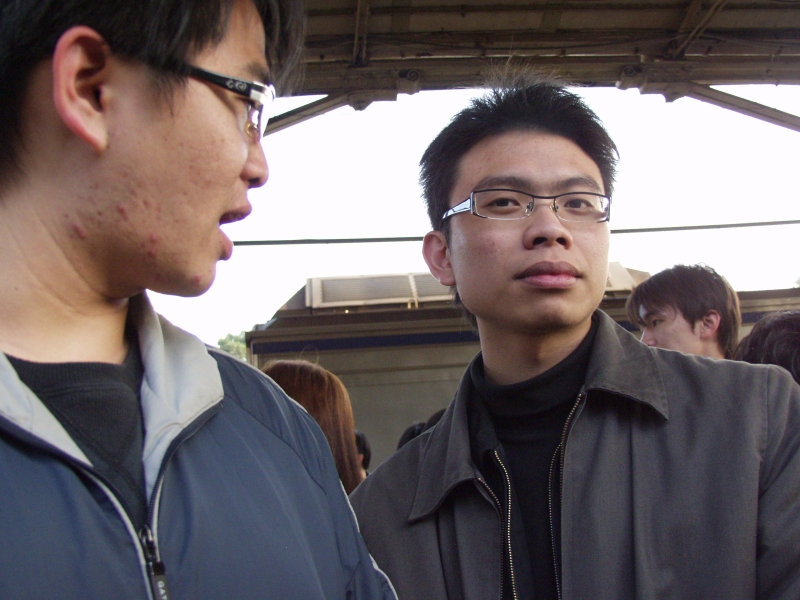 台灣鐵路旅遊攝影台中火車站月台旅客特寫2006攝影照片265