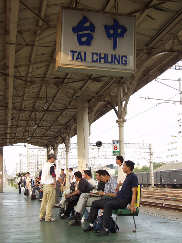 台灣鐵路旅遊攝影台中火車站月台景物篇2002攝影照片7