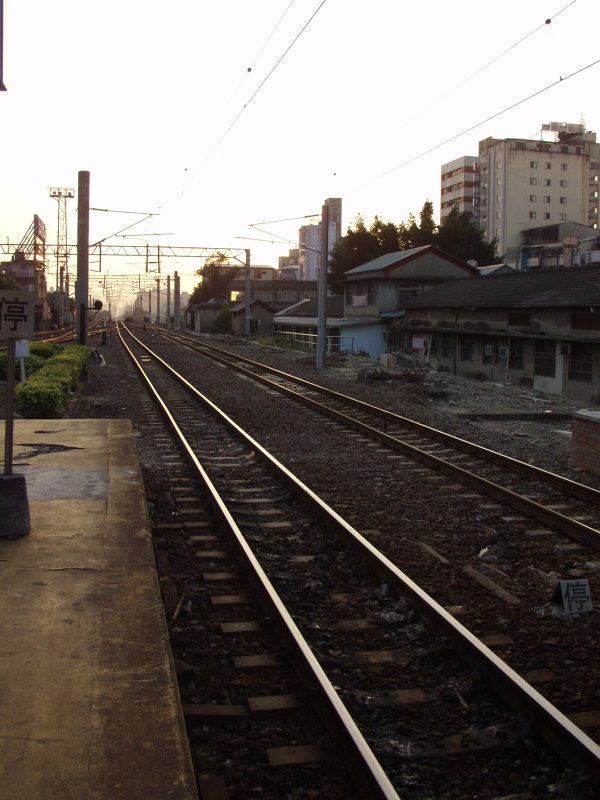 台灣鐵路旅遊攝影台中火車站月台景物篇2002攝影照片14