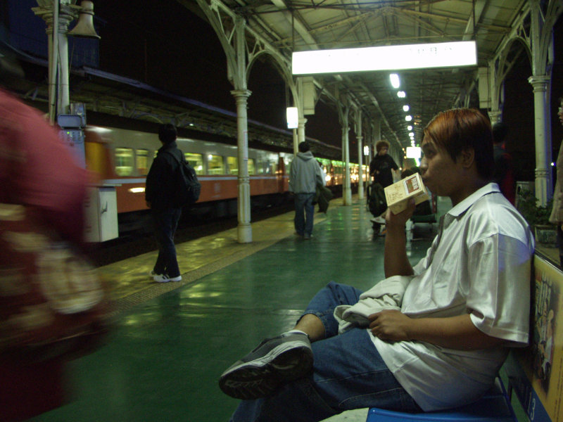 台灣鐵路旅遊攝影台中火車站月台景物篇2002攝影照片21