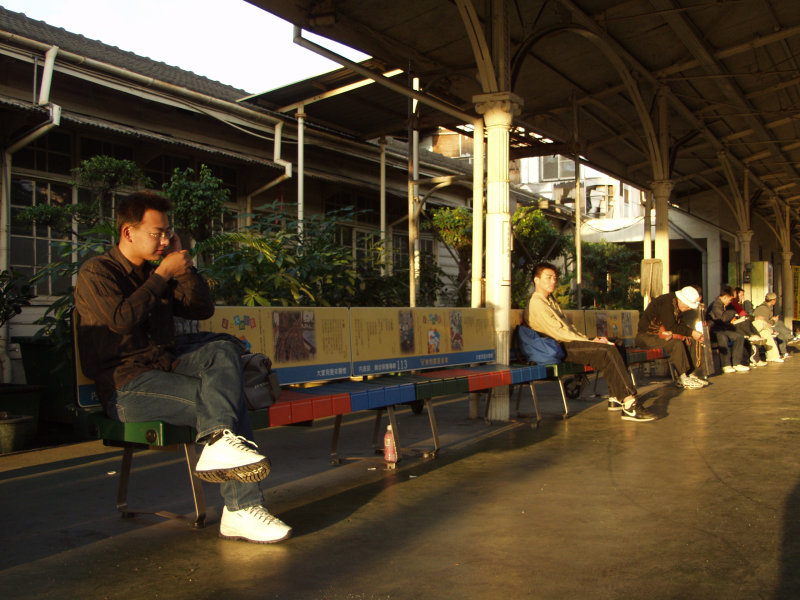 台灣鐵路旅遊攝影台中火車站月台景物篇2002攝影照片29