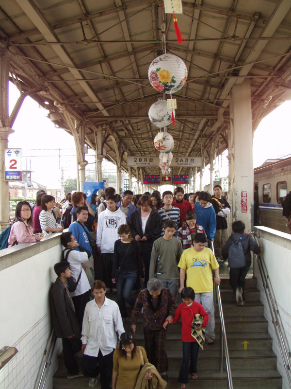 台灣鐵路旅遊攝影台中火車站月台景物篇2003攝影照片13