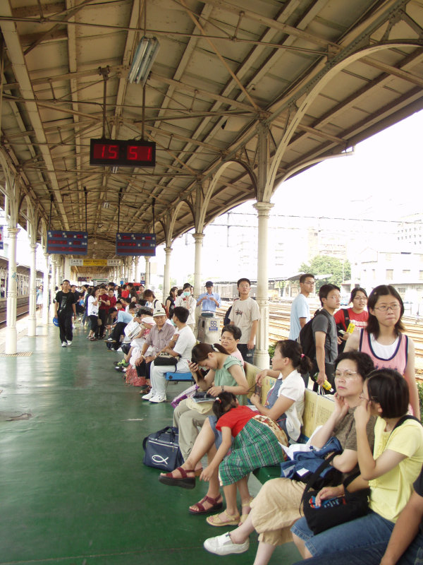 台灣鐵路旅遊攝影台中火車站月台景物篇2003攝影照片16