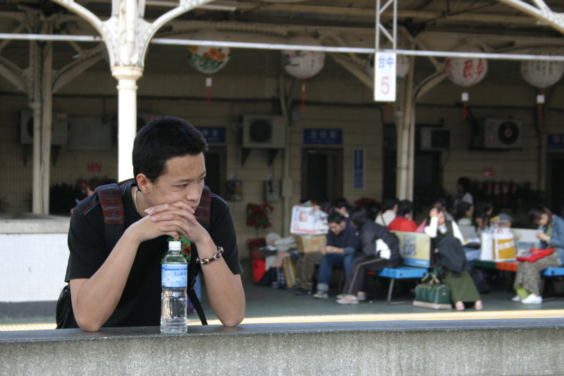 台灣鐵路旅遊攝影台中火車站月台景物篇2004攝影照片6